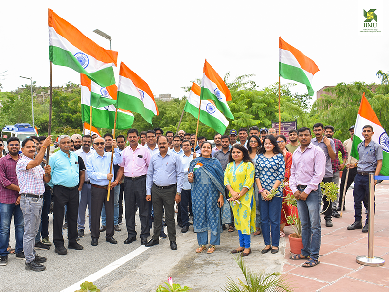 IIM Udaipur Kicks Off Har Ghar Tiranga with a Spirited Tiranga Rally.
